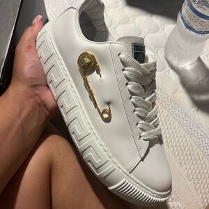 Versace women’s White safety pin Sneakers